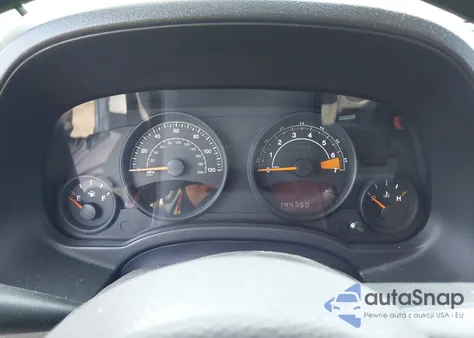 2014 Jeep Compass Sport z USA, uszkodzony, nr VIN 1C4NJDBB9ED749260